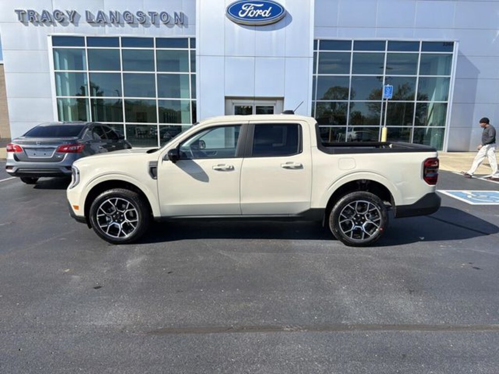New 2025 Ford Maverick Lariat Truck