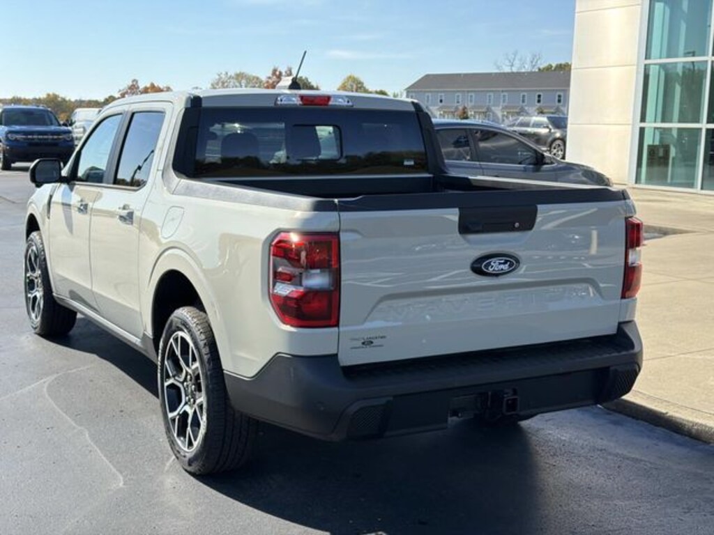 New 2025 Ford Maverick Lariat Truck