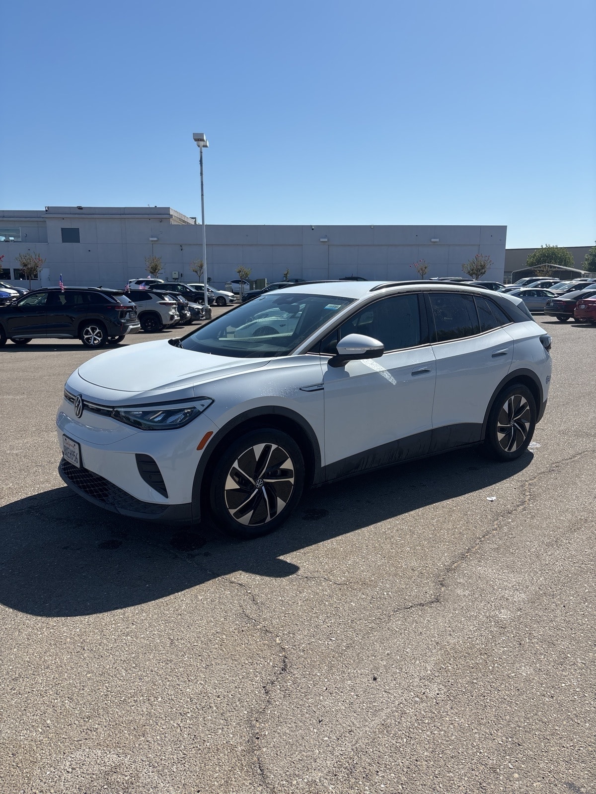 Used 2021 Volkswagen ID.4 PRO with VIN WVGRMPE22MP037011 for sale in Tracy, CA