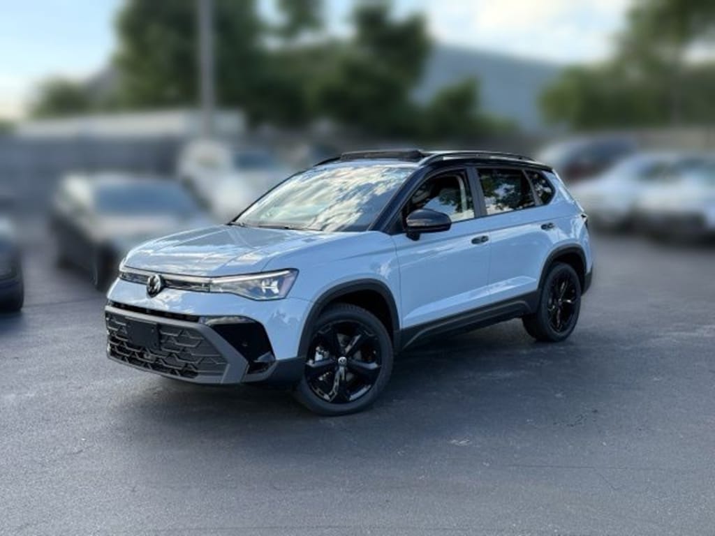 New 2026 Volkswagen Taos 1.5T SE Black SUV