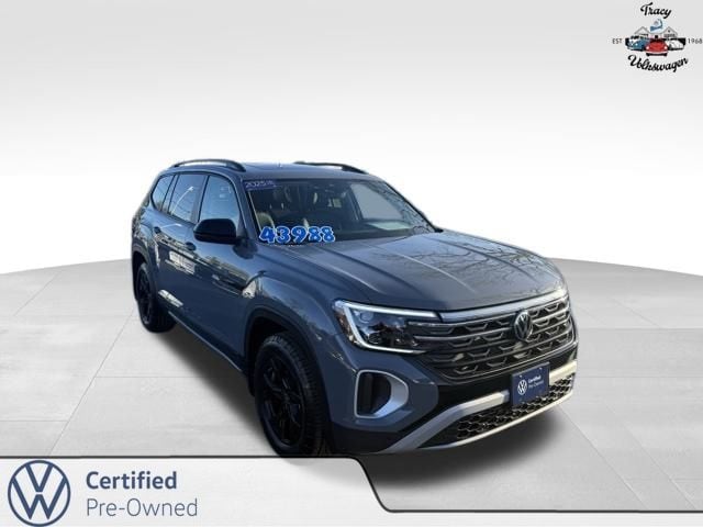2025 Volkswagen Atlas Atlas Peak Edition's photo