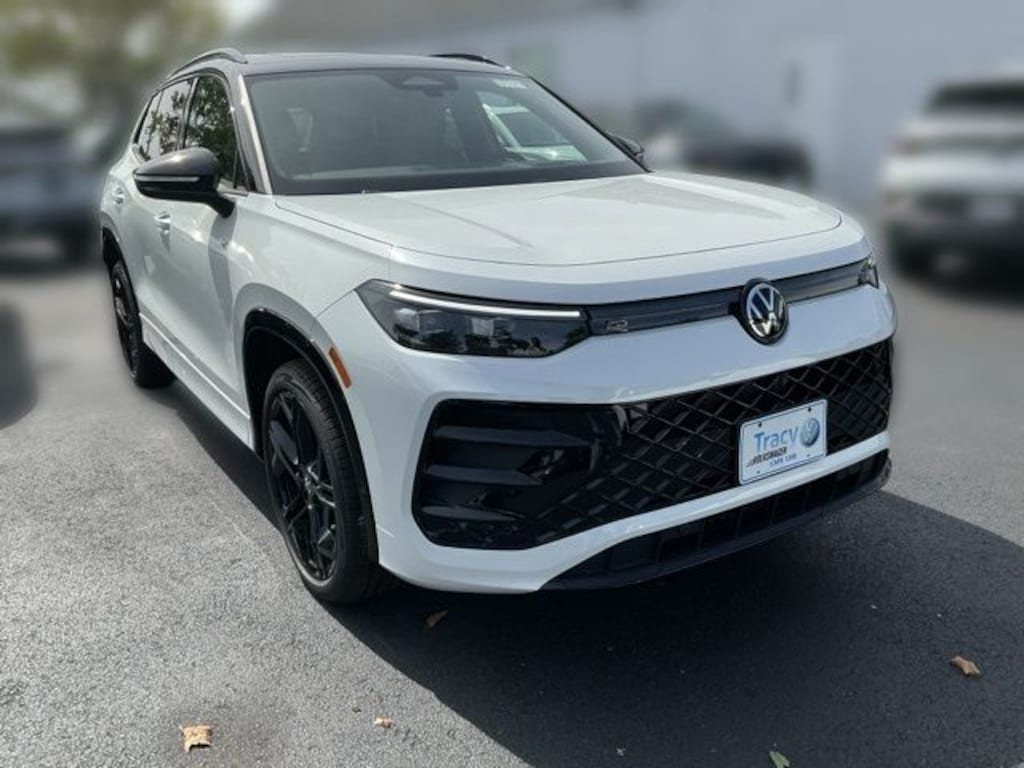New 2026 Volkswagen Tiguan SE R-Line Black SUV