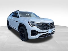 2026 Volkswagen Atlas Cross Sport 2.0T SEL R-Line Black SUV