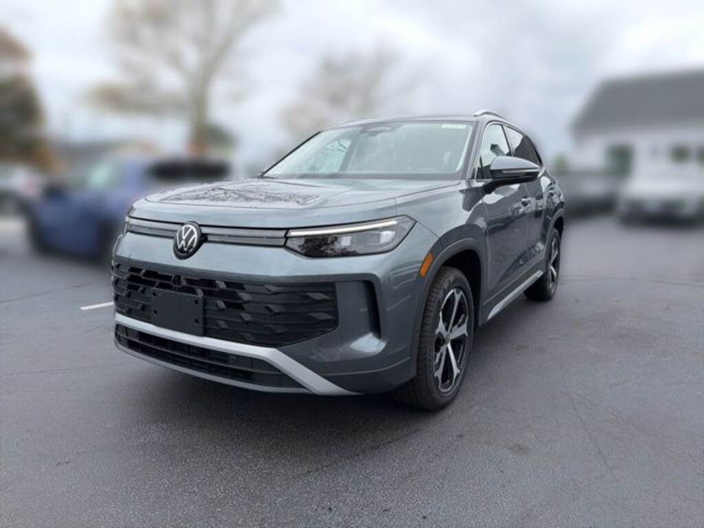 New 2026 Volkswagen Tiguan 2.0T SE SUV