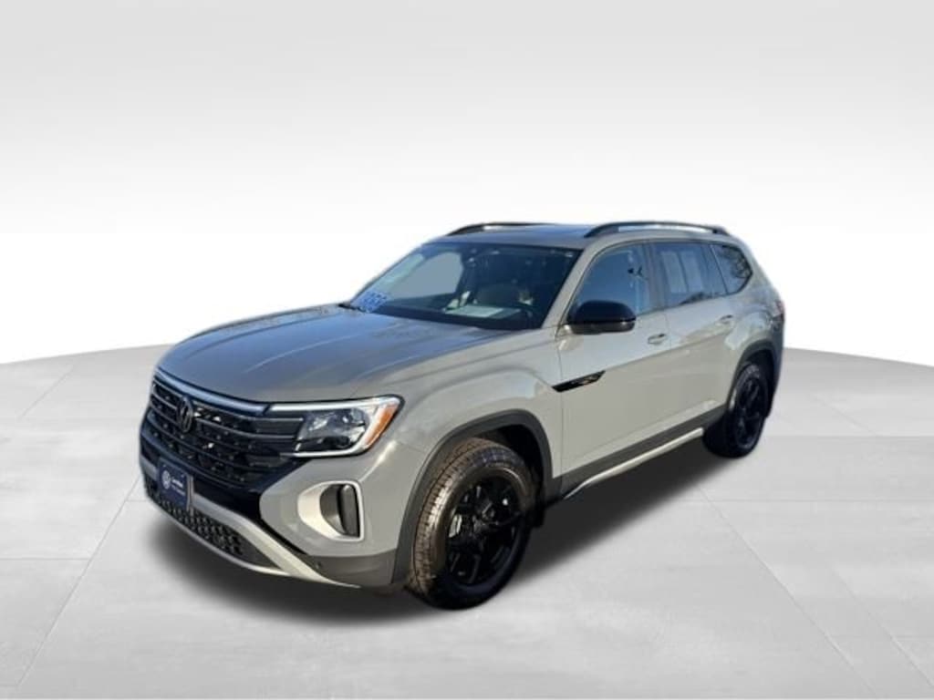 Certified 2025 Volkswagen Atlas 2.0T Peak Edition SUV