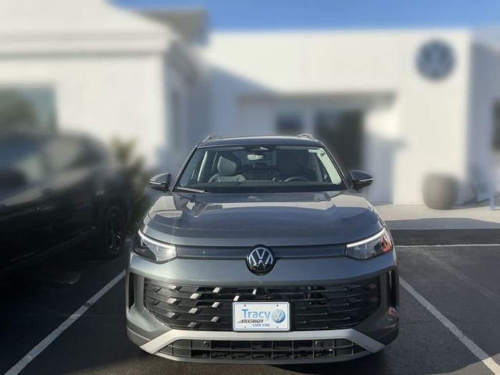 New 2026 Volkswagen Tiguan 2.0T SE SUV