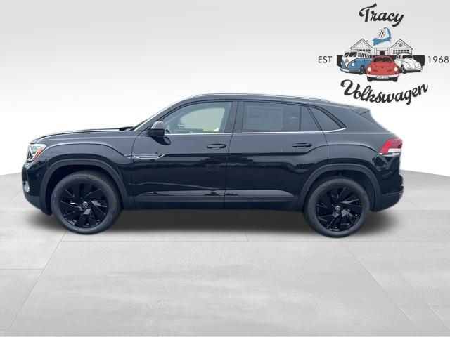 2026 Volkswagen Atlas Cross Sport SE Technology photo 2
