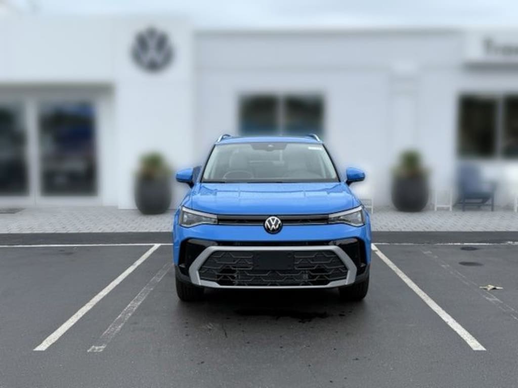 New 2026 Volkswagen Taos 1.5T SE SUV