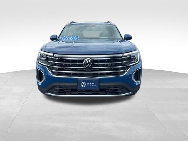 2025 Volkswagen Atlas SE photo 2
