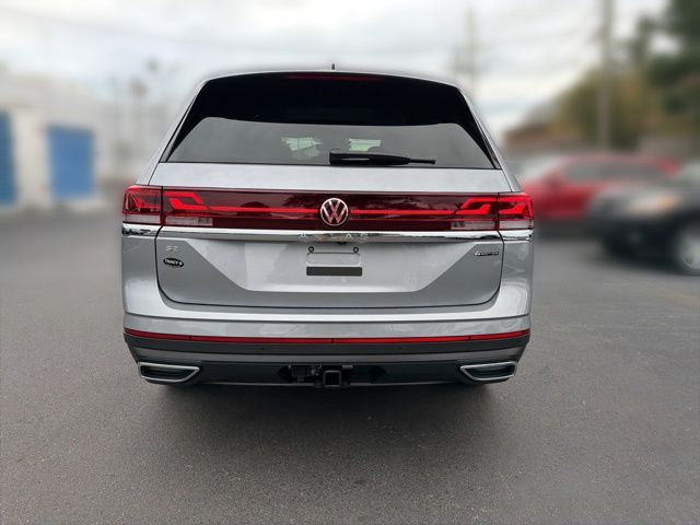 2026 Volkswagen Atlas SE w/Tech - Photo 6
