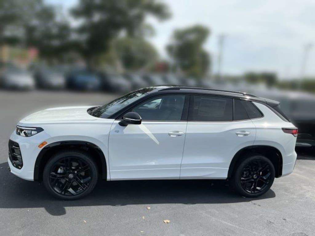New 2026 Volkswagen Tiguan SE R-Line Black SUV