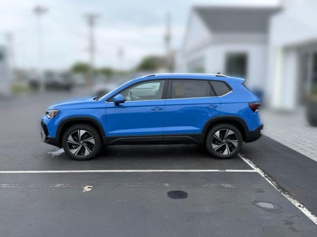 New 2026 Volkswagen Taos 1.5T SE SUV