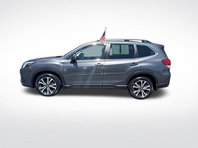 2022 Subaru Forester Limited photo 2