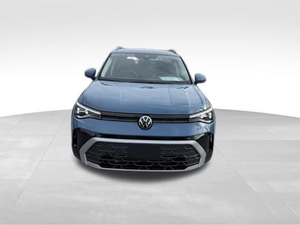 Certified 2025 Volkswagen Taos 1.5T SE SUV