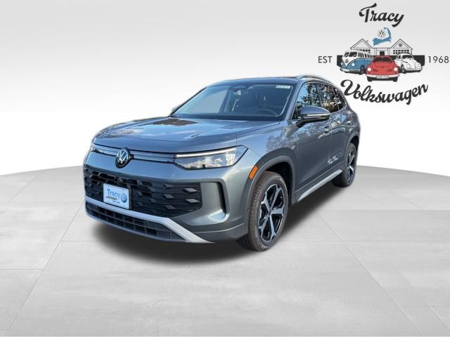 2026 Volkswagen Tiguan SE photo 3