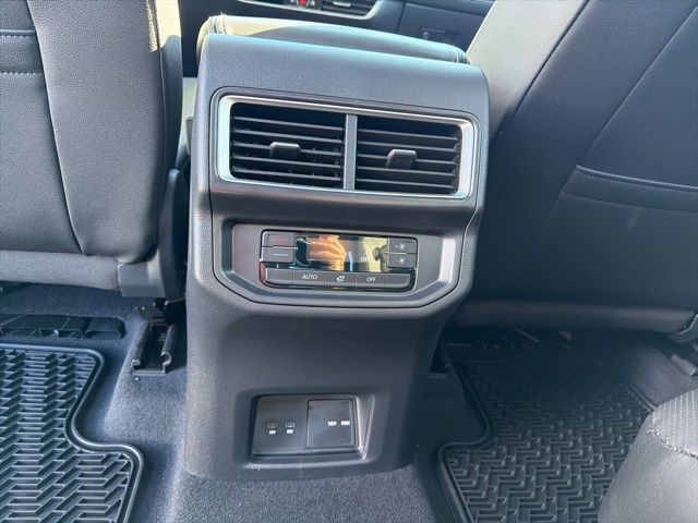 2026 Volkswagen Atlas SE w/Tech - Photo 20