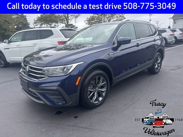 2022 Volkswagen Tiguan SE photo 2