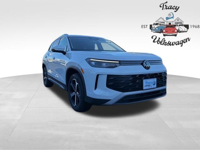 2026 Volkswagen Tiguan SE's photo