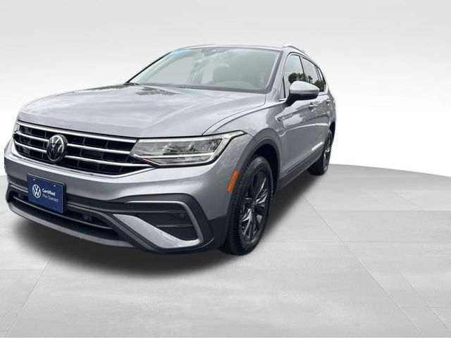 2024 Volkswagen Tiguan SE Wolfsburg Edition photo 3