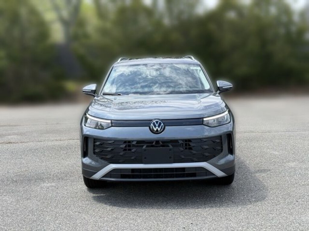 New 2026 Volkswagen Tiguan 2.0T SE SUV