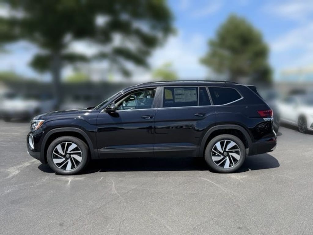 New 2026 Volkswagen Atlas SE w/Technology SUV