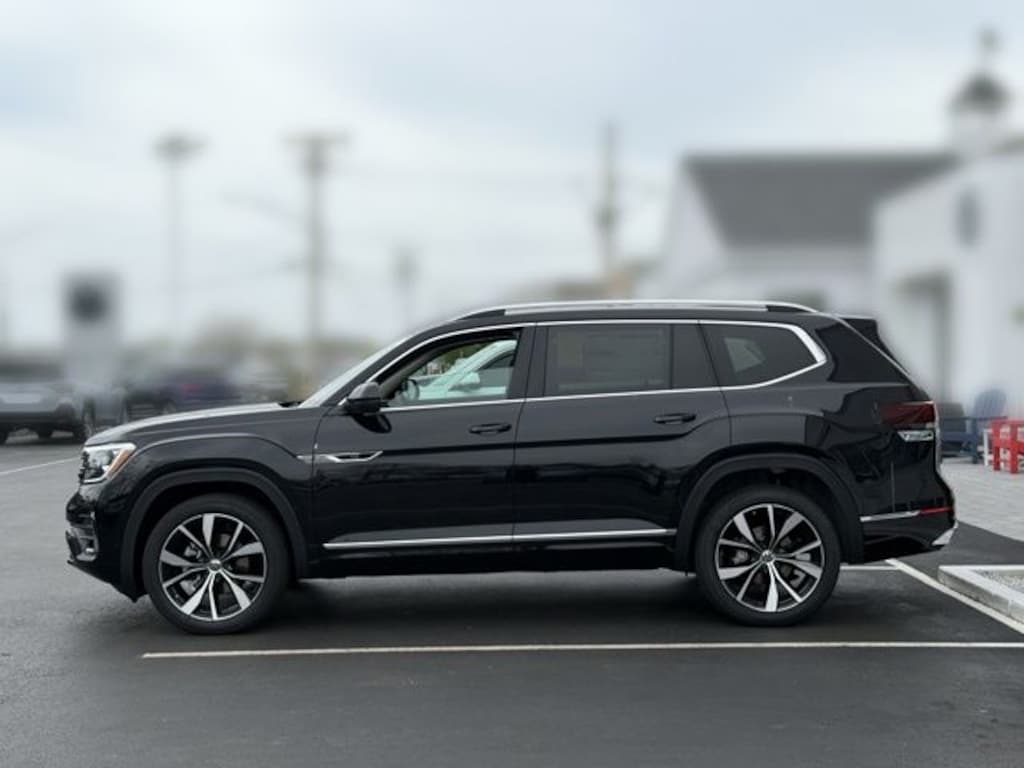 New 2026 Volkswagen Atlas 2.0T SEL Premium R-Line SUV