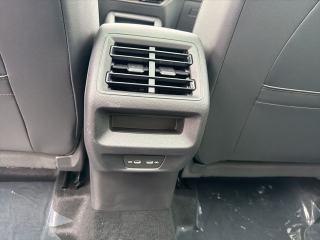 2026 Volkswagen Tiguan SE - Photo 20