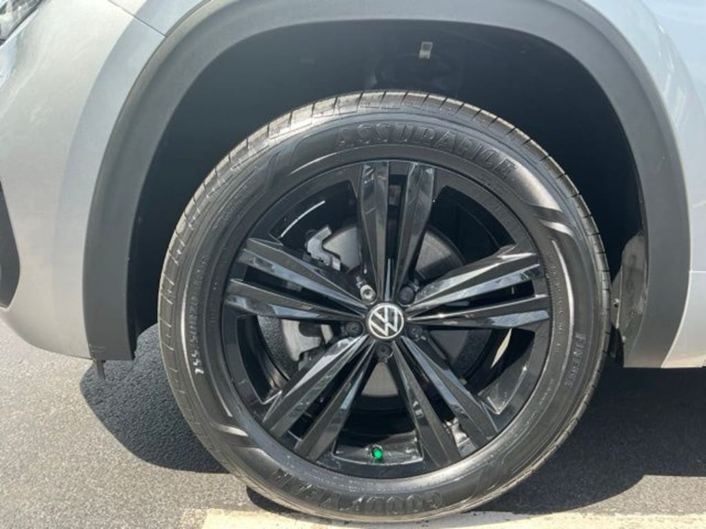 Certified 2023 Volkswagen Atlas Cross Sport 2.0T SEL R-Line SUV