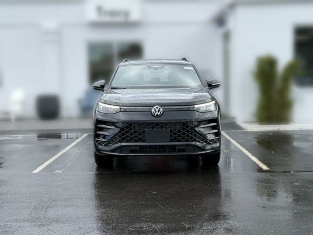 New 2026 Volkswagen Tiguan 2.0T SE R-Line Black SUV