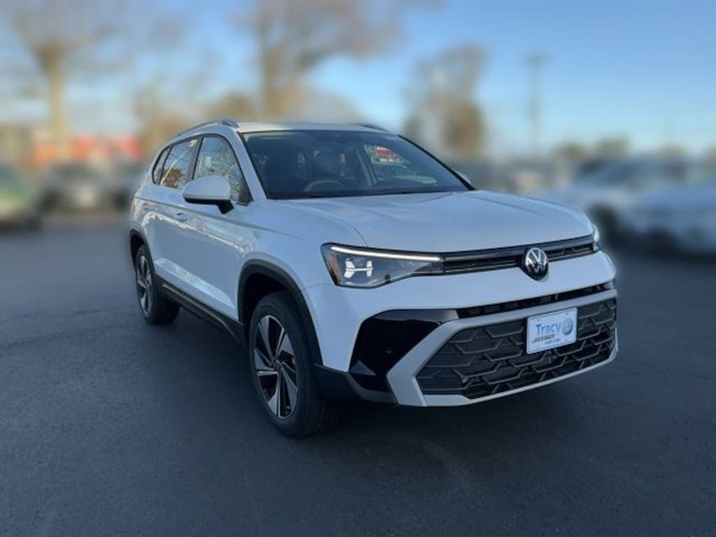 New 2026 Volkswagen Taos 1.5T SE SUV