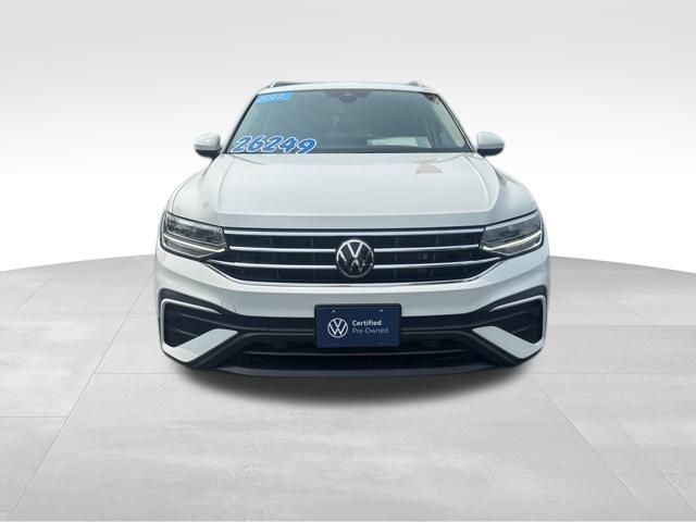 2022 Volkswagen Tiguan SE photo 2