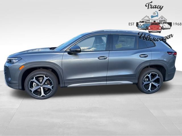 2026 Volkswagen Tiguan SE photo 4