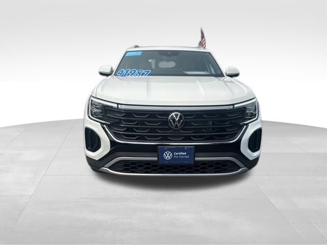 2024 Volkswagen Atlas Cross Sport SE Technology photo 2
