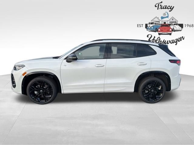 2026 Volkswagen Tiguan SE R-Line Black photo 4