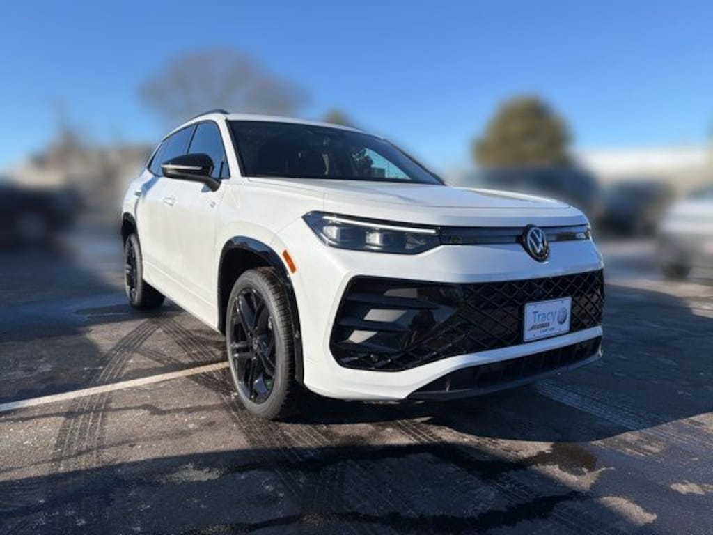 New 2026 Volkswagen Tiguan 2.0T SE R-Line Black SUV