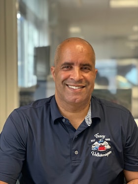 Staff member Jay Canute from abfd5c699df5
