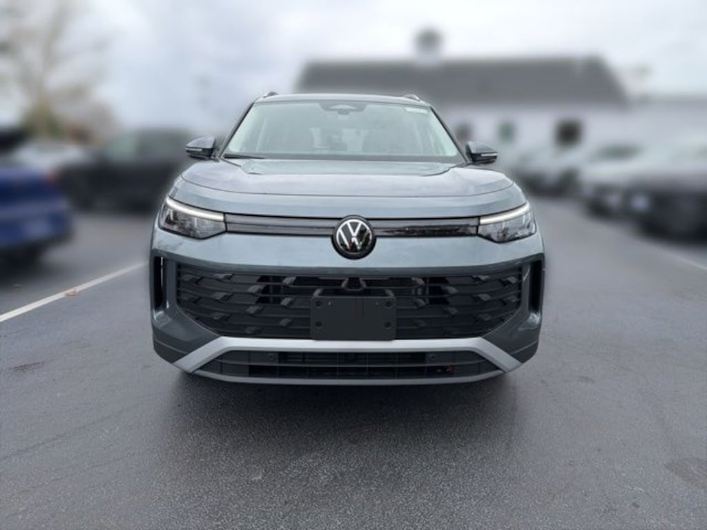 New 2026 Volkswagen Tiguan 2.0T SE SUV
