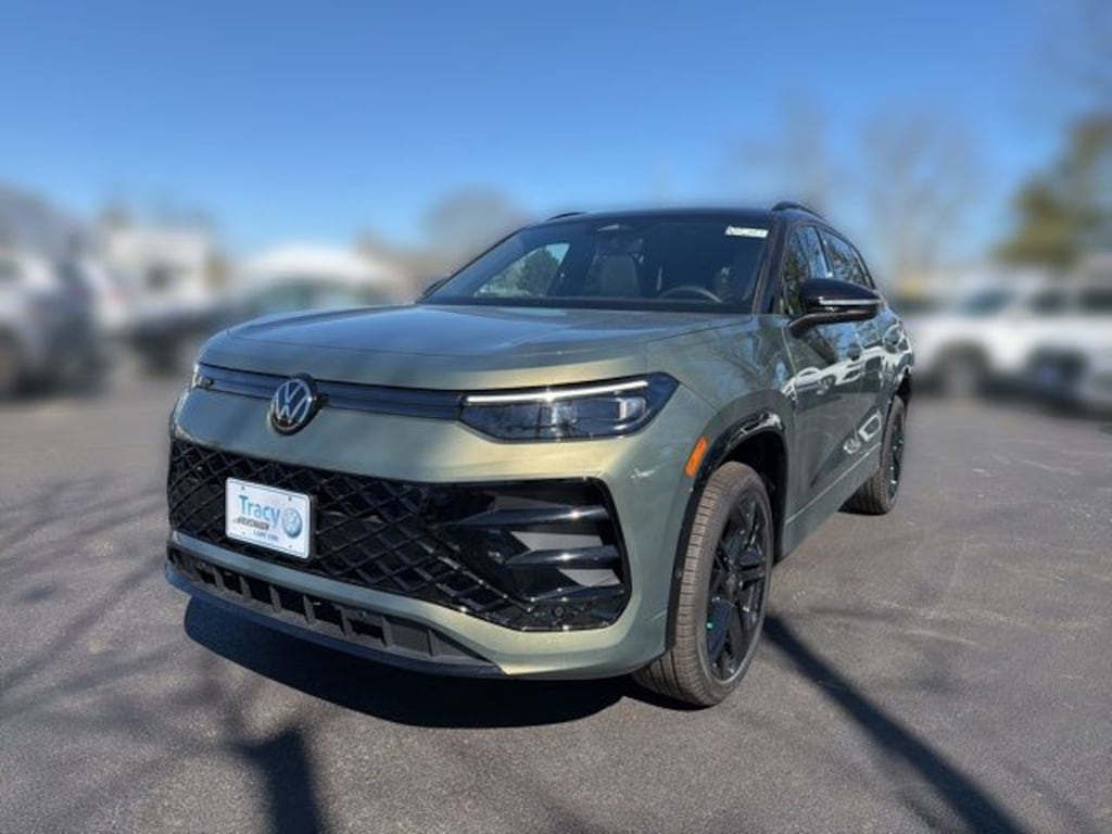 New 2026 Volkswagen Tiguan 2.0T SE R-Line Black SUV