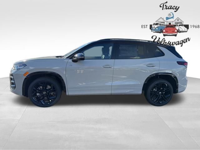 2026 Volkswagen Tiguan SE R-Line Black photo 4