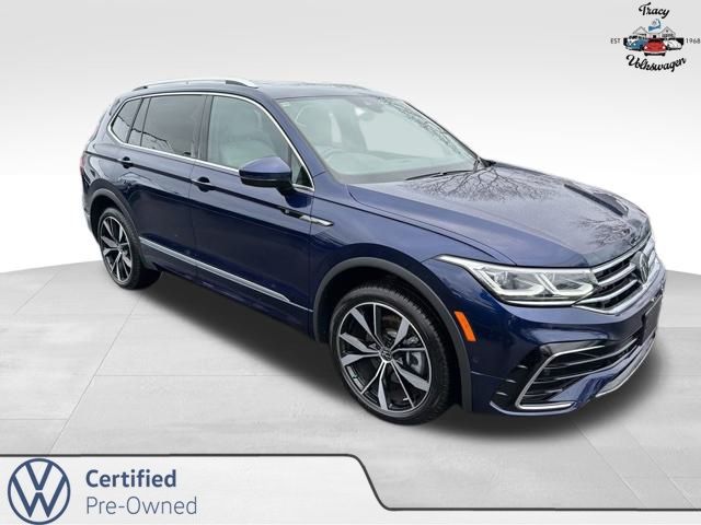2024 Volkswagen Tiguan SEL R-LINE's photo