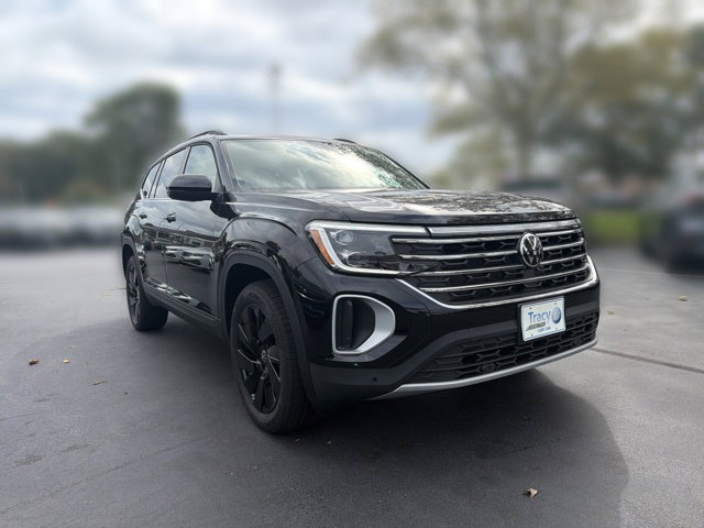 New 2026 Volkswagen Atlas SE w/Technology SUV for sale in Hyannis, MA