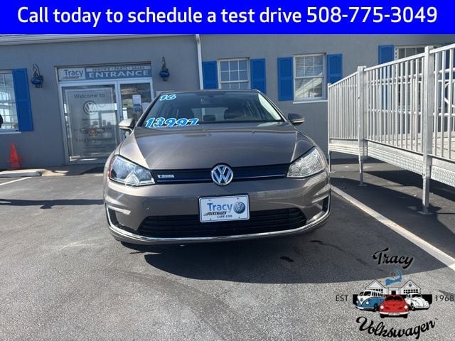 Used 2016 Volkswagen e-Golf e-Golf SE with VIN WVWKP7AU0GW912827 for sale in Hyannis, MA