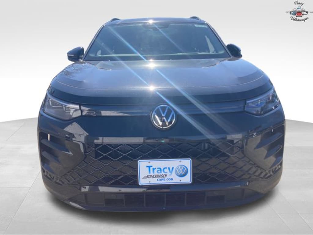 New 2026 Volkswagen Tiguan 2.0T SE R-Line Black SUV