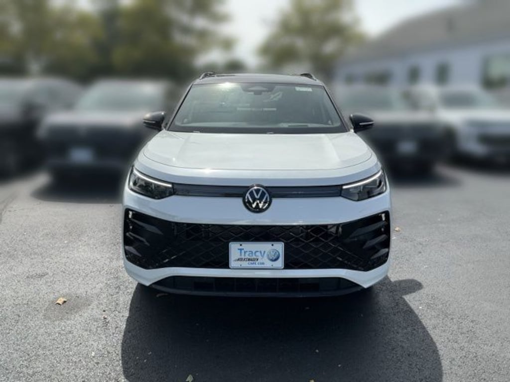 New 2026 Volkswagen Tiguan SE R-Line Black SUV