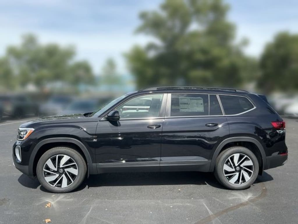 New 2026 Volkswagen Atlas SE w/Technology SUV