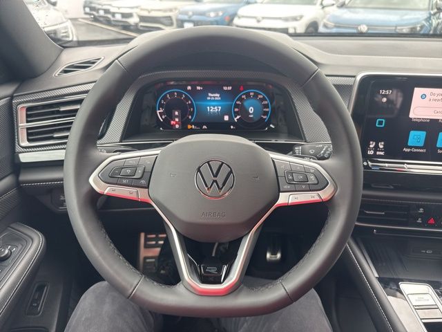 2026 Volkswagen Atlas Cross Sport SEL R-LINE - Photo 10