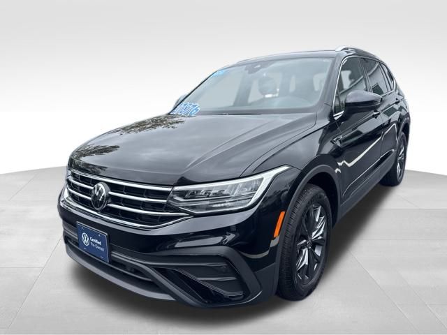 2022 Volkswagen Tiguan SE photo 3
