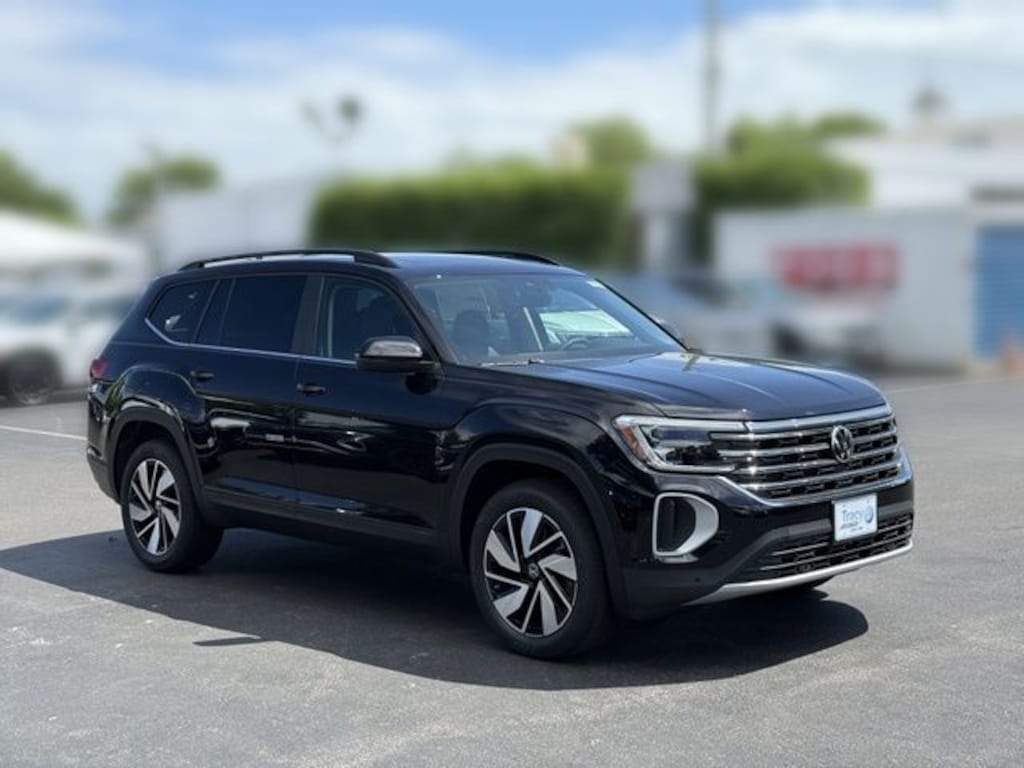 New 2026 Volkswagen Atlas SE w/Technology SUV