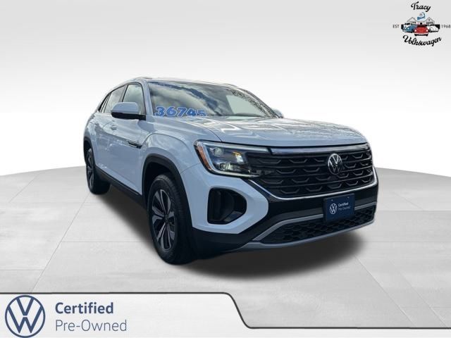 2024 Volkswagen Atlas Cross Sport SE's photo