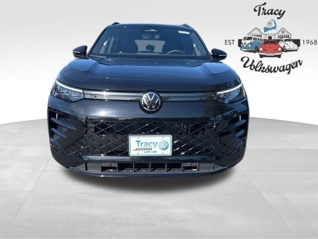 2025 Volkswagen Tiguan SE R-Line Black photo 2